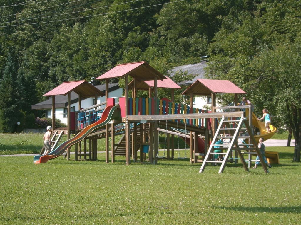 Gasthof-Pension Luger Wesenufer Zewnętrze zdjęcie