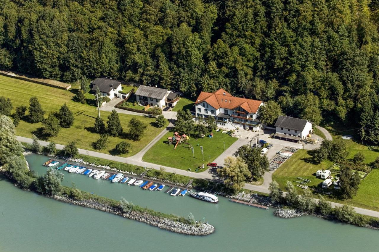 Gasthof-Pension Luger Wesenufer Zewnętrze zdjęcie